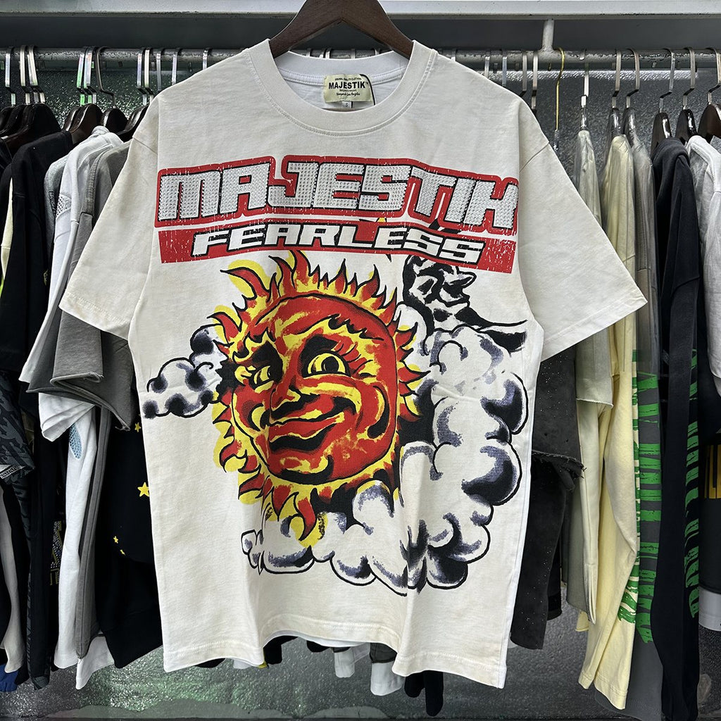 MAJESTIK Fearless Sun Graphic T-Shirt ¡ª context