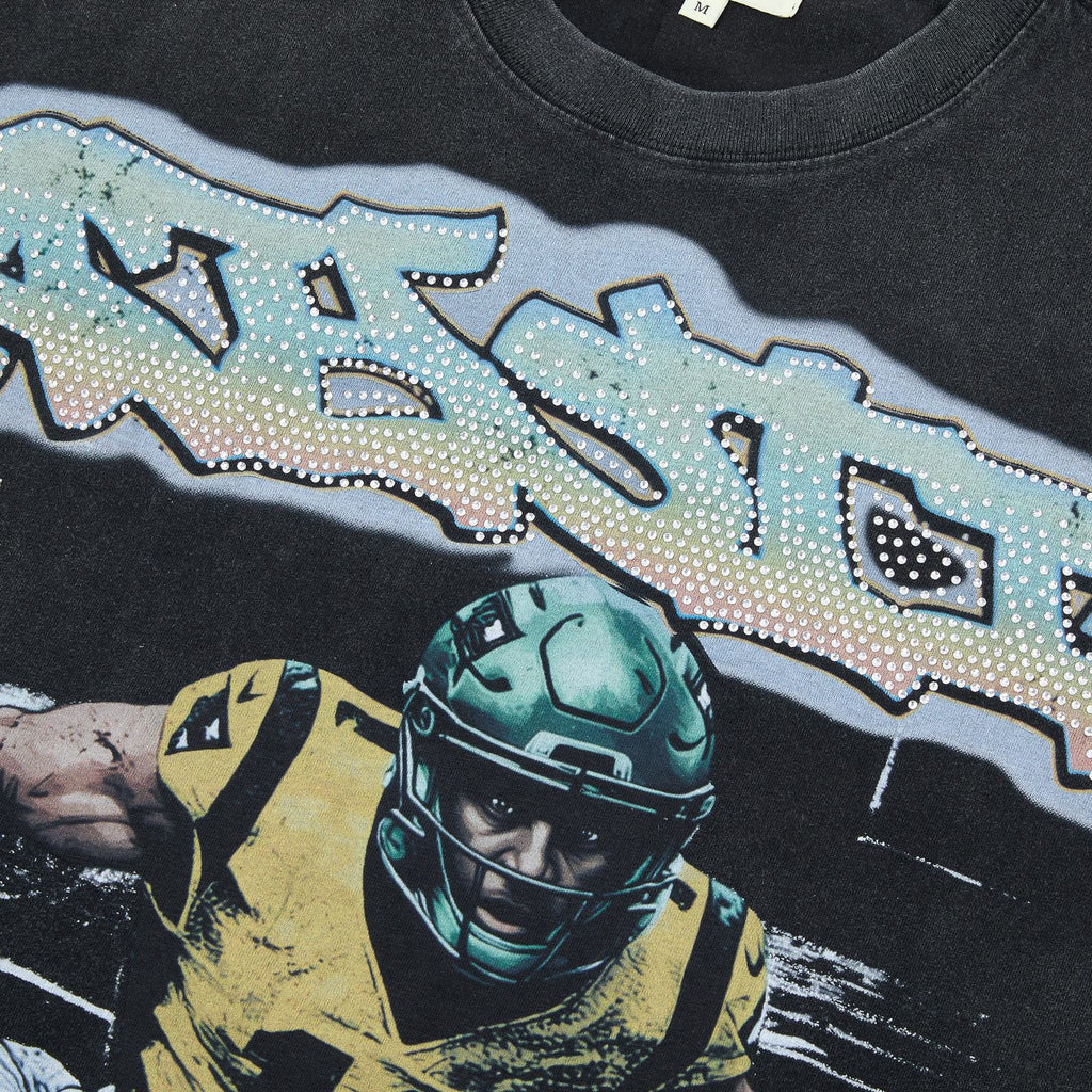 MAJESTIK Bulldog Football Graphic Cropped T-Shirt ¡ª detail